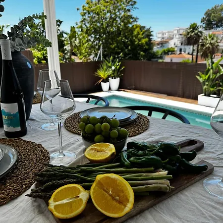 In Nueva Andalucia Close To Everything *