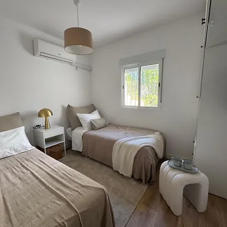 Villa In Nueva Andalucia Close To Everything