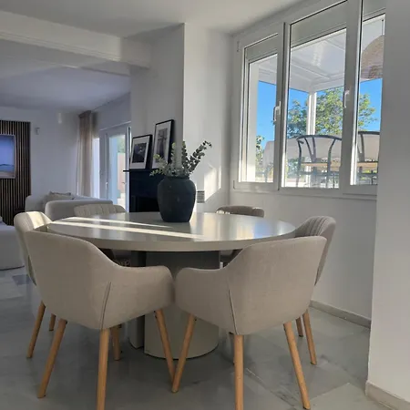 In Nueva Andalucia Close To Everything Villa *