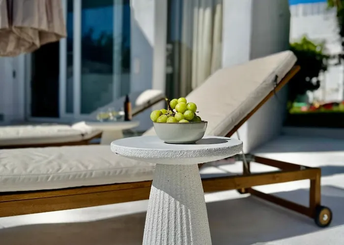 In Nueva Andalucia Close To Everything Villa